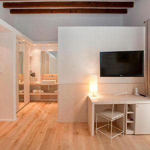 Deluxe Zimmer mit Kingsize-Bett